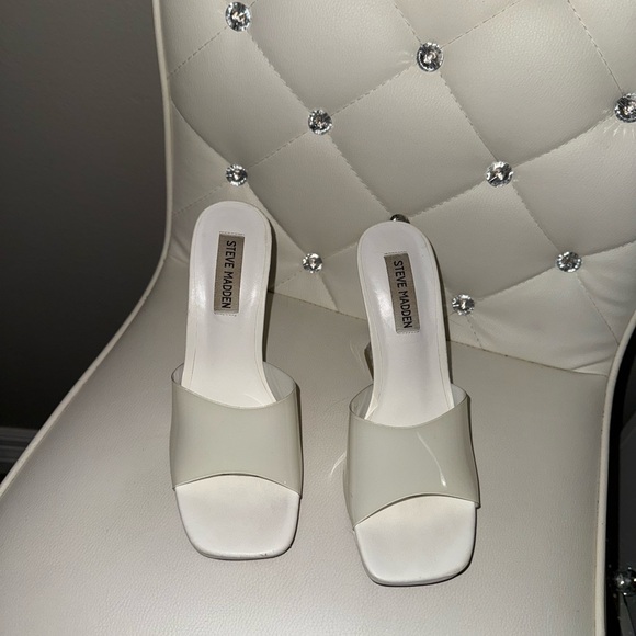 Steve Madden Shoes - Steve Madden Women's White heels